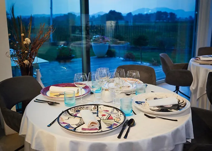 House Iaquin Πανσιόν Dobrovo