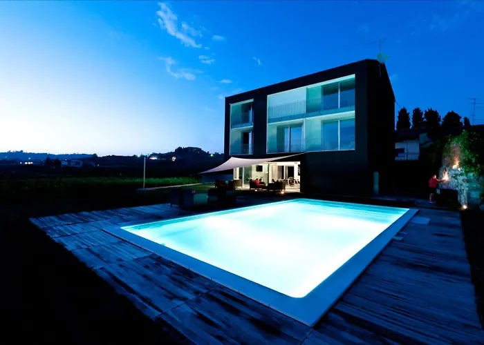 Πανσιόν House Iaquin 4*