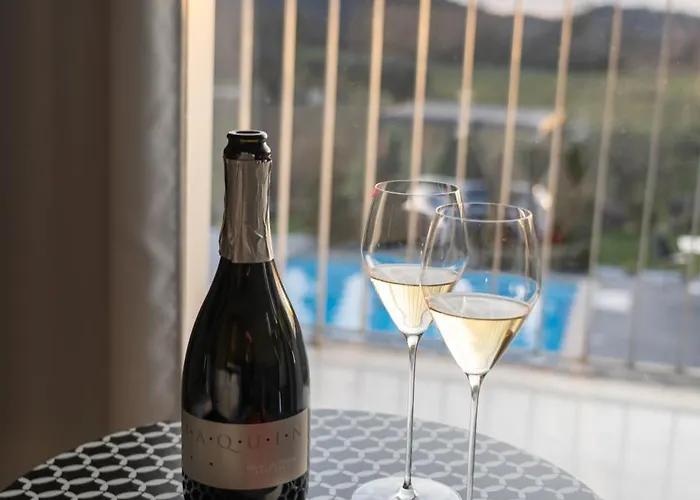 House Iaquin Dobrovo